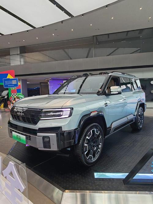 重庆316比亚迪方程豹硬派越野的爆款，英菲尼迪35周年与你共成长